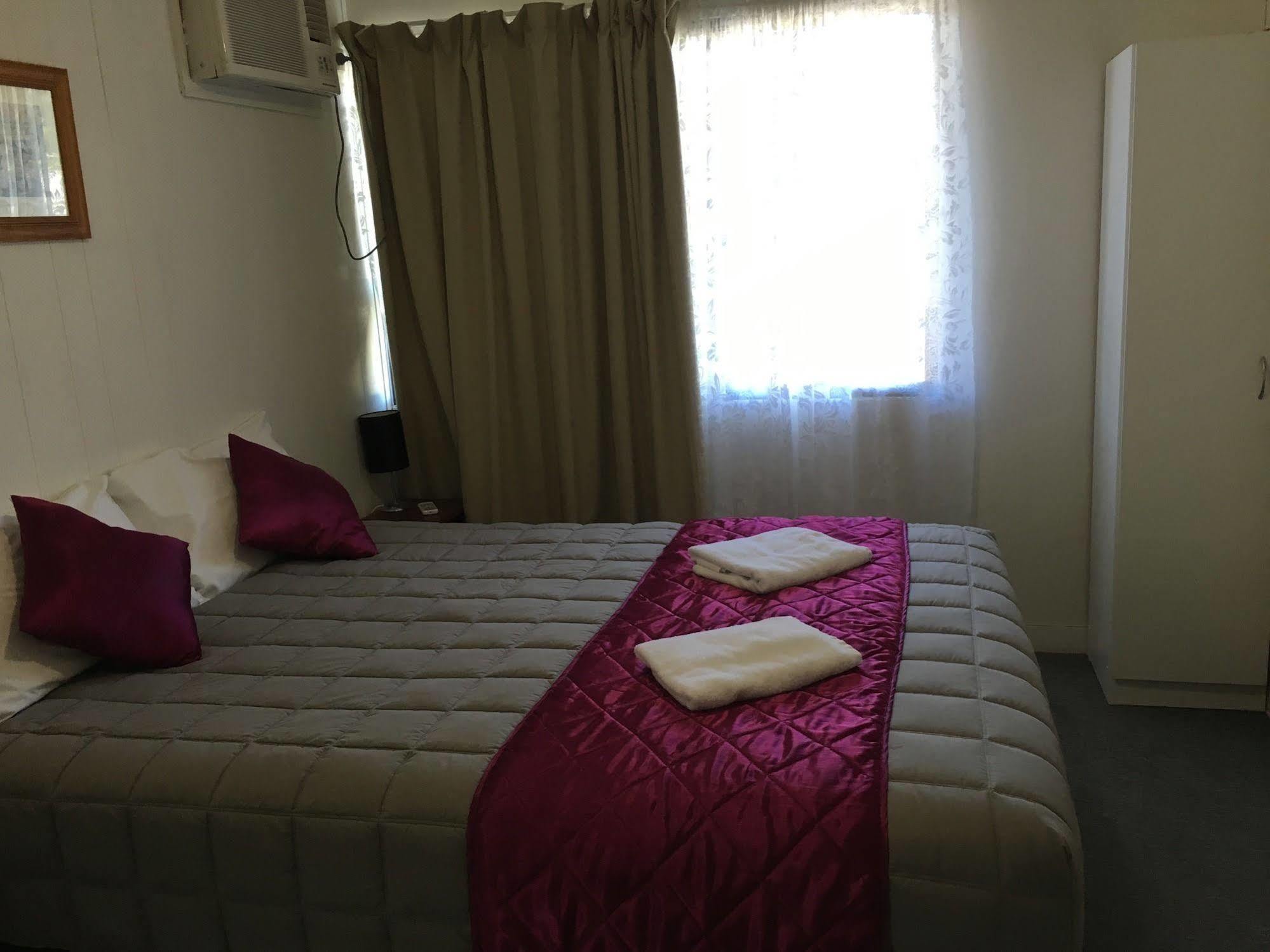 Boggabilla Motel Bagian luar foto